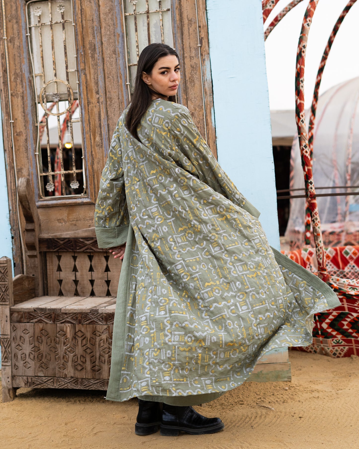 Women - Qamar