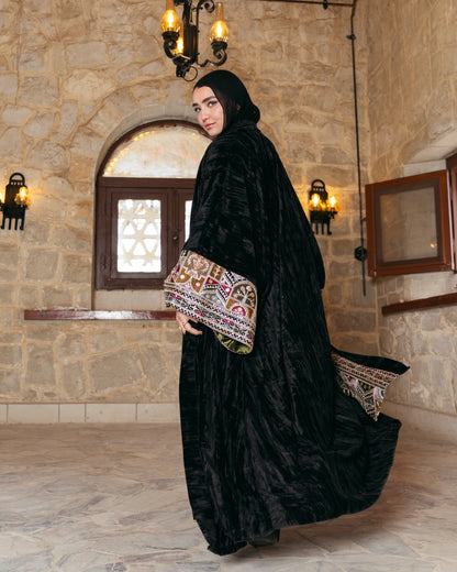 Women - Joud Kaftan